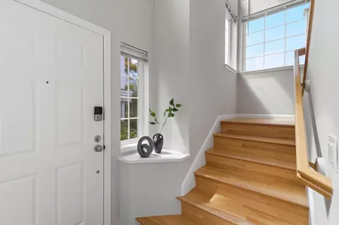 Entry Way - 15 Outlook Cir, Pacifica, CA 94044 photo 1 of 1