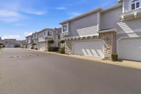 Exterior - 15 Outlook Cir, Pacifica, CA 94044 photo 4 of 10