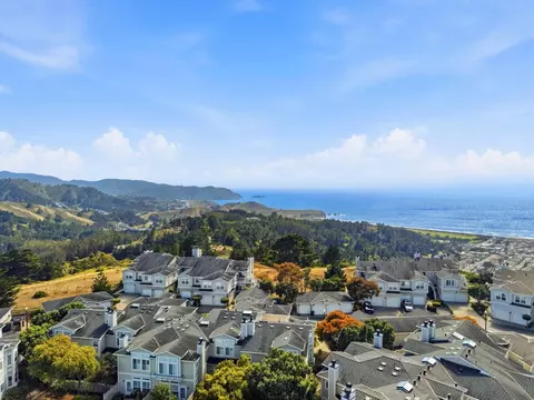 View/Area - 15 Outlook Cir, Pacifica, CA 94044 photo 10 of 17
