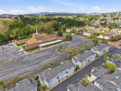 View/Area - 15 Outlook Cir, Pacifica, CA 94044 photo 3 of 17