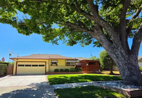 1402 Sprucewood Dr, San Jose, CA 95118