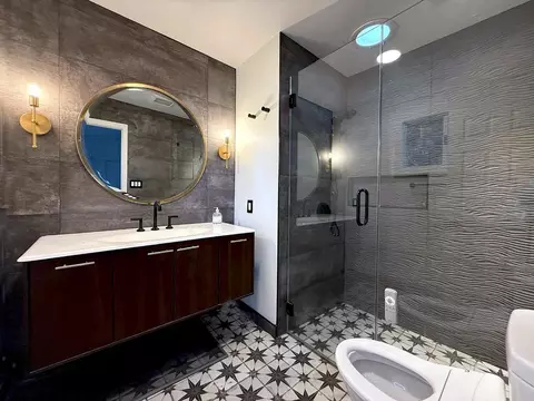 Bath - 783 Moraga Rd, Lafayette, CA 94549 photo 1 of 2