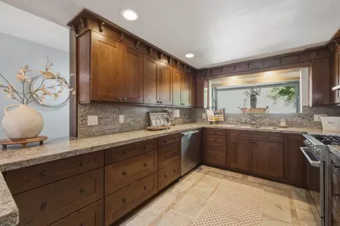 Kitchen - 502 Coelho St, Milpitas, CA 95035 photo 3 of 5