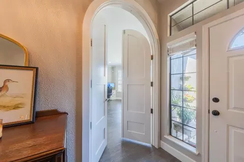 Entry Way - 746 Nacional Ct, Salinas, CA 93901 photo 3 of 4