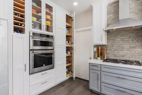 Kitchen - 746 Nacional Ct, Salinas, CA 93901 photo 6 of 7