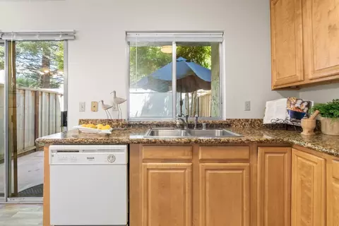 Kitchen - 406 Sailfish Dr, Aptos, CA 95003 photo 4 of 5
