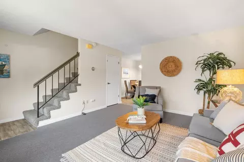 Living - 406 Sailfish Dr, Aptos, CA 95003 photo 2 of 4