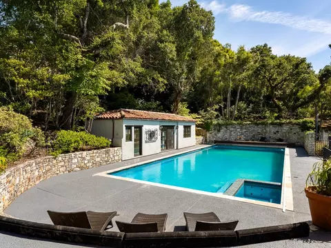 Exterior - 862 Chiltern Rd, Hillsborough, CA 94010 photo 12 of 25