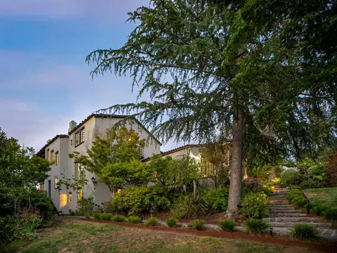 Exterior - 862 Chiltern Rd, Hillsborough, CA 94010 photo 24 of 25