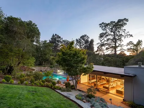 Exterior - 862 Chiltern Rd, Hillsborough, CA 94010 photo 23 of 25