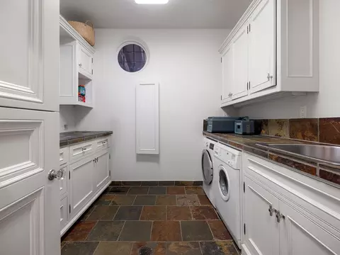 Other - 862 Chiltern Rd, Hillsborough, CA 94010 photo 7 of 8