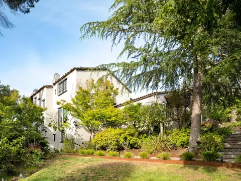 Exterior - 862 Chiltern Rd, Hillsborough, CA 94010 photo 19 of 25