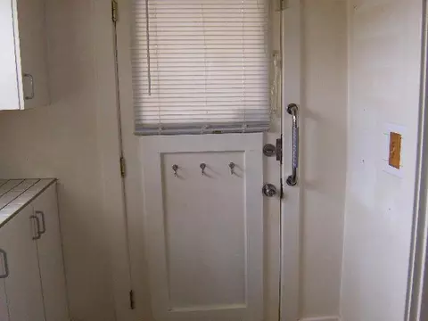 Entry Way - 224 W San Luis St, Salinas, CA 93901 photo 2 of 2