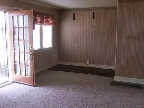 Living - 224 W San Luis St, Salinas, CA 93901 photo 3 of 3