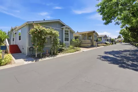 433 Sylvan Ave 70, Mountain View, CA 94041 photo 2
