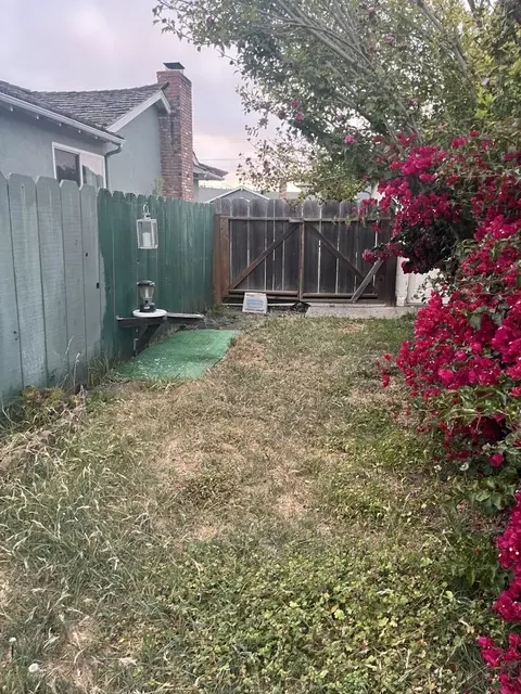 Exterior - 178 Del Mar Dr, Salinas, CA 93901 photo 2 of 5