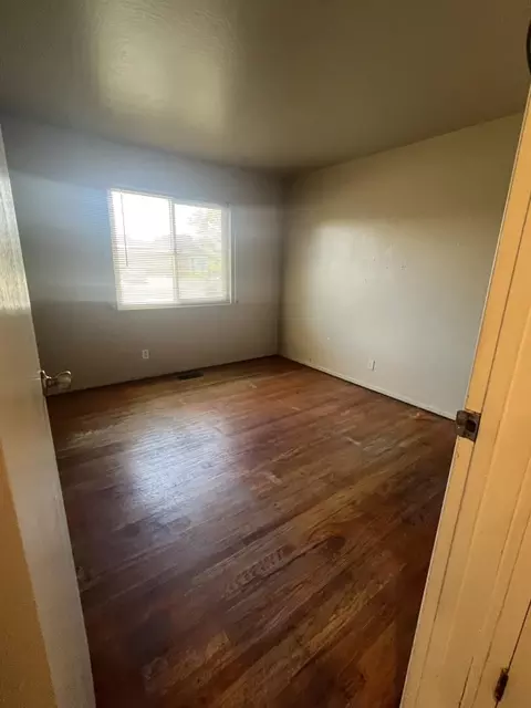 Bedroom - 178 Del Mar Dr, Salinas, CA 93901 photo 2 of 2
