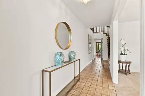 Entry Way - 938 Springfield Dr, Millbrae, CA 94030 photo 1 of 3