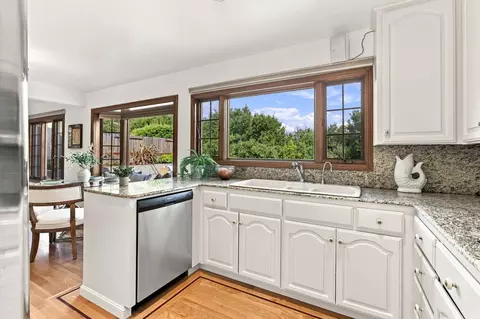 Kitchen - 938 Springfield Dr, Millbrae, CA 94030 photo 4 of 5