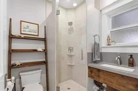 Bath - 1044 Audrey Ave, Campbell, CA 95008 photo 4 of 5