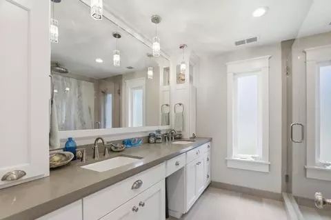 Bath - 1044 Audrey Ave, Campbell, CA 95008 photo 1 of 5