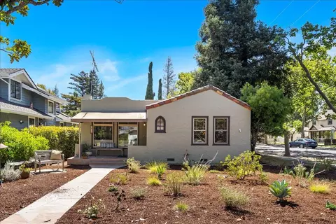 981 College Ave, Palo Alto, CA 94306