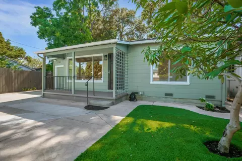 2292 Poplar Ave, East Palo Alto, CA 94303