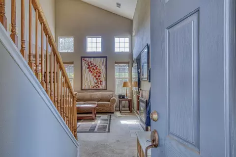 Entry Way - 963 Fitzgerald St, Salinas, CA 93906 photo 1 of 3