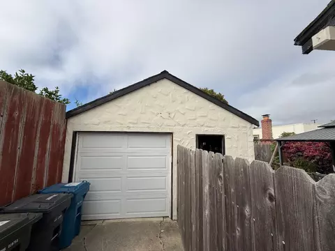 Geil St, Salinas, CA 93901 photo 27
