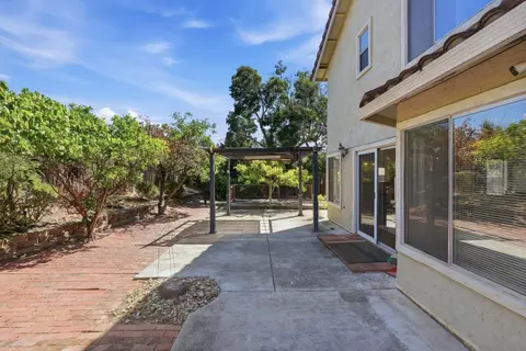 Exterior - 201 Knights Cir, Vallejo, CA 94591 photo 2 of 4