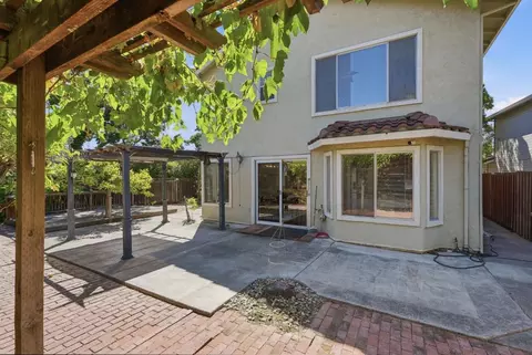 Exterior - 201 Knights Cir, Vallejo, CA 94591 photo 3 of 4