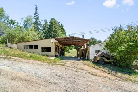 Exterior - 7025 Glen Haven Rd, Soquel, CA 95073 photo 9 of 29