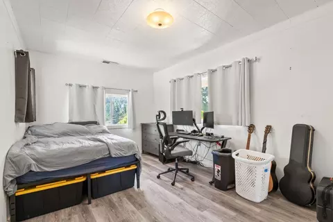 Bedroom - 7025 Glen Haven Rd, Soquel, CA 95073 photo 4 of 6