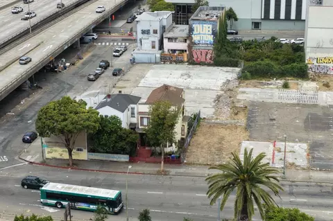 View/Area - 611 Harrison St, Oakland, CA 94607 photo 3 of 16
