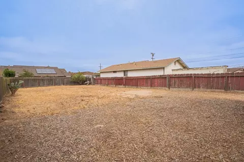 Exterior - 1708 Vosti Ave, Soledad, CA 93960 photo 5 of 7