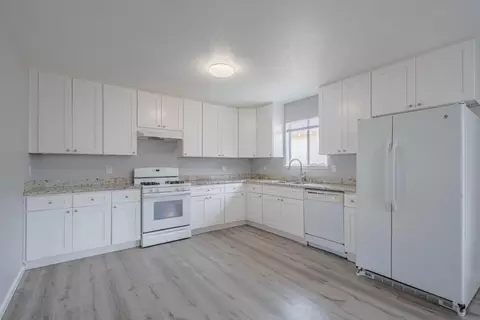 Kitchen - 1708 Vosti Ave, Soledad, CA 93960 photo 1 of 2