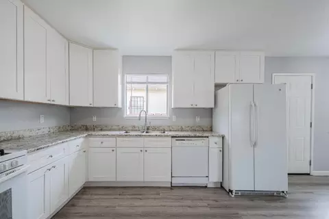 Kitchen - 1708 Vosti Ave, Soledad, CA 93960 photo 2 of 2