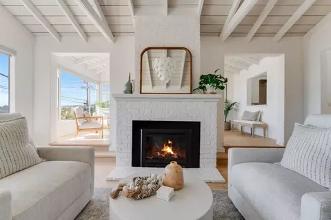 Living - 221 Highland Dr, Aptos, CA 95003 photo 5 of 8