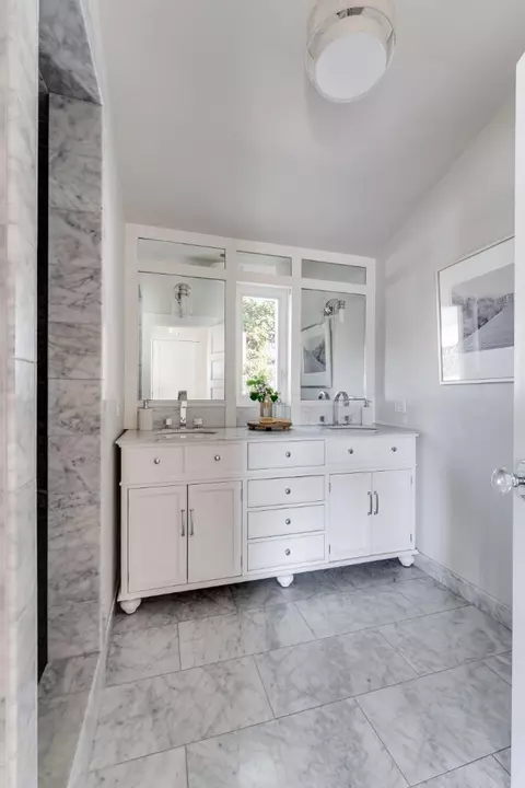 Bath - 221 Highland Dr, Aptos, CA 95003 photo 1 of 3