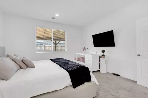 Bedroom - 673 Dorset Dr, Patterson, CA 95363 photo 6 of 8