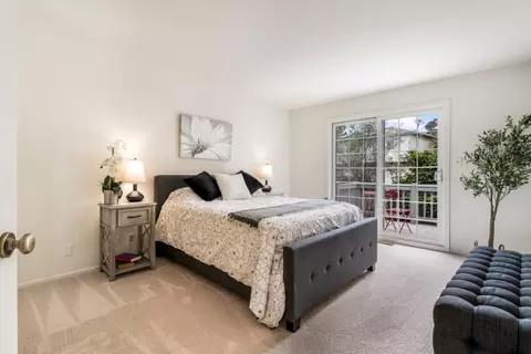 Bedroom - 375 Bancroft Way, Pacifica, CA 94044 photo 3 of 4
