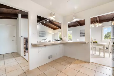 Entry Way - 375 Bancroft Way, Pacifica, CA 94044 photo 1 of 3