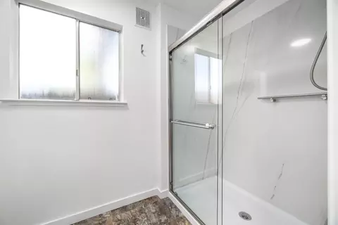 Bath - 616 Oak Dr A, Capitola, CA 95010 photo 9 of 9
