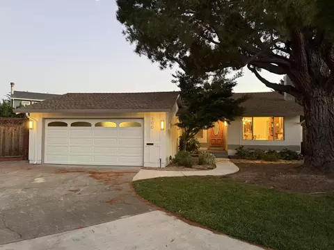300 Tampa Ct, Foster City, CA 94404
