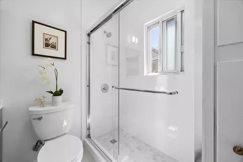Bath - 496 Angus Ave, San Bruno, CA 94066 photo 2 of 3