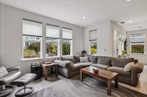 Living - 2797 Telegraph Blvd, Marina, CA 93933 photo 6 of 6