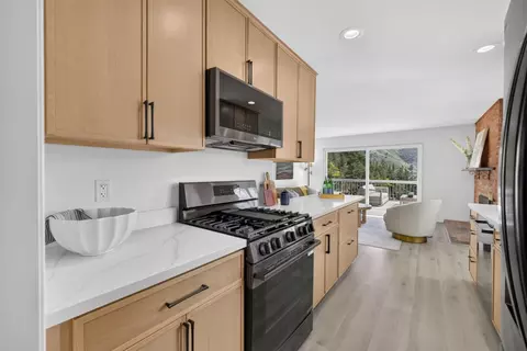 Kitchen - 1176 Grand Teton Dr, Pacifica, CA 94044 photo 2 of 6