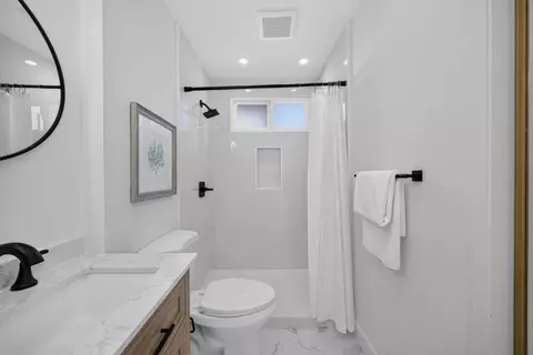 Bath - 1176 Grand Teton Dr, Pacifica, CA 94044 photo 3 of 6