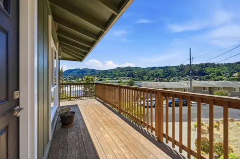 Exterior - 85 Park Cir, Sausalito, CA 94965 photo 3 of 12