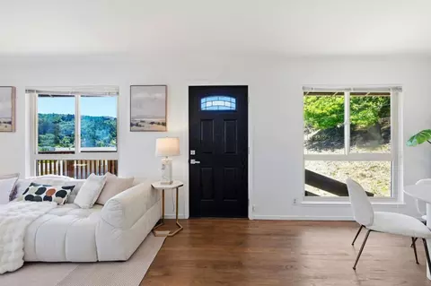 Entry Way - 85 Park Cir, Sausalito, CA 94965 photo 3 of 4